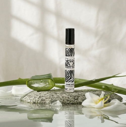 WHITE TIGER luxury oil perfume detail — bergamot, rose, sandalwood — SOMI AURA
